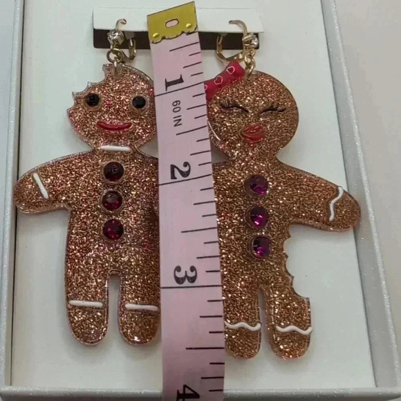 Betsey Johnson Gingerbread Couple Holiday Earrings Cookies NWT Christmas - Picture 5 of 7